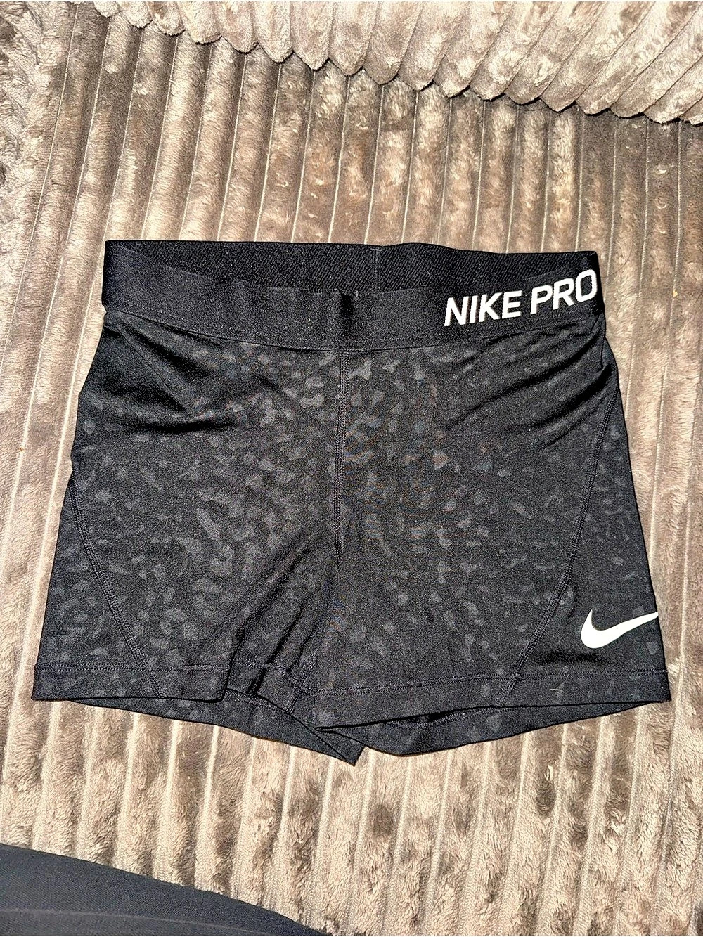 Nike Pro Leopard Print Compression Shorts Athletic Shorts in Black medium